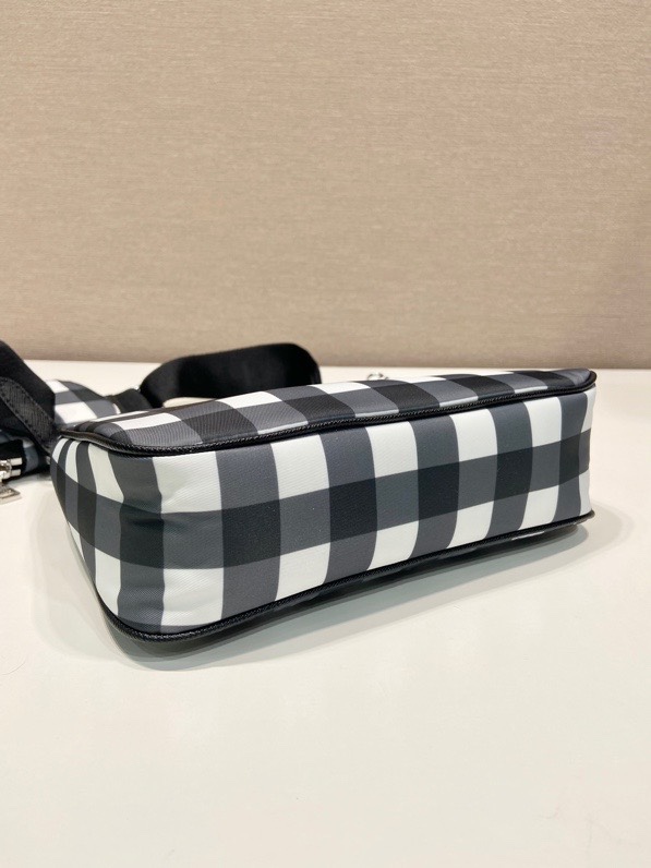 Pra*a hobo bags